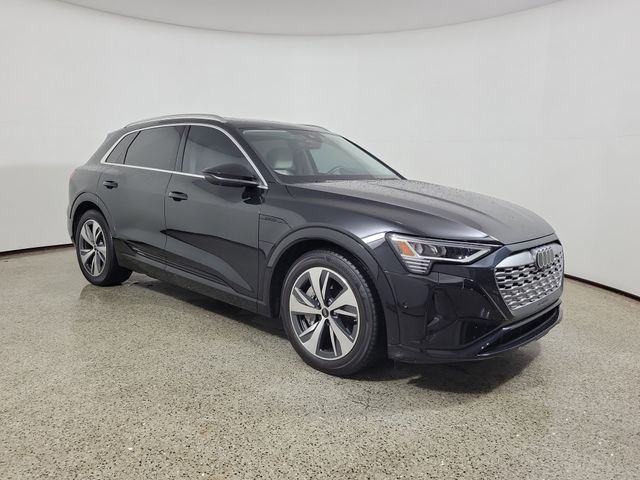 2024 Audi Q8 e-tron Premium Plus