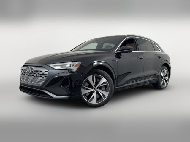 2024 Audi Q8 e-tron Premium Plus