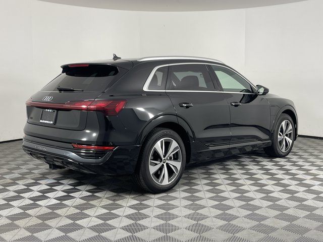 2024 Audi Q8 e-tron Premium Plus