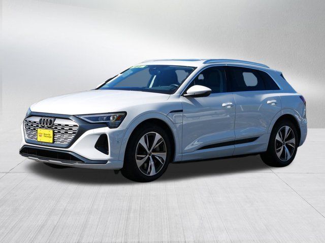 2024 Audi Q8 e-tron Premium Plus