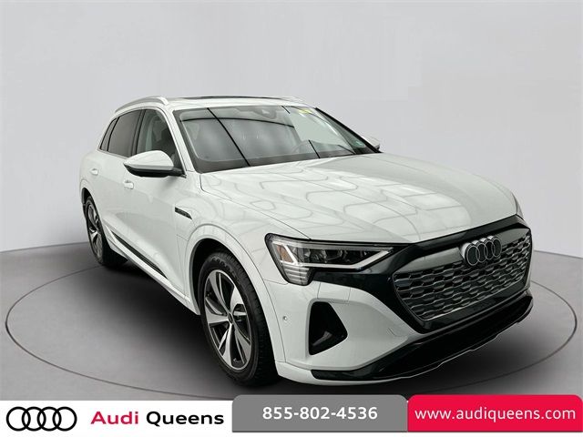 2024 Audi Q8 e-tron Premium Plus