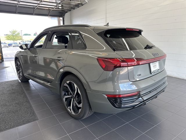 2024 Audi Q8 e-tron Premium Plus