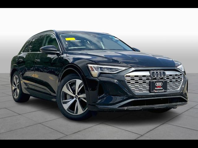 2024 Audi Q8 e-tron Premium Plus