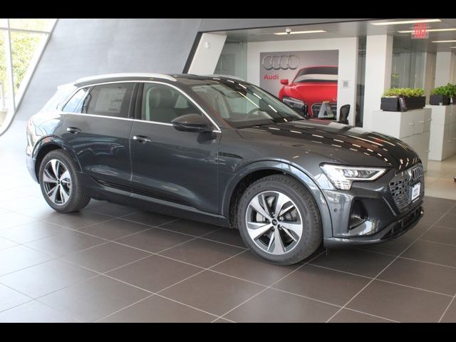 2024 Audi Q8 e-tron Premium Plus