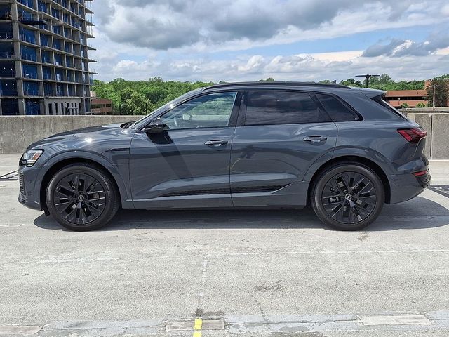 2024 Audi Q8 e-tron Prestige
