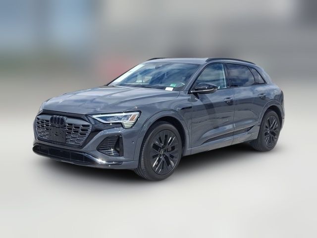 2024 Audi Q8 e-tron Prestige
