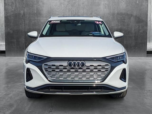 2024 Audi Q8 e-tron Prestige