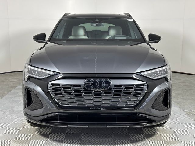 2024 Audi Q8 e-tron Prestige