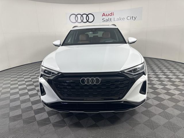 2024 Audi Q8 e-tron Prestige