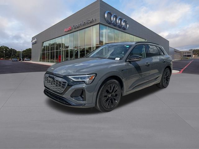 2024 Audi Q8 e-tron Prestige