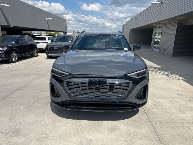 2024 Audi Q8 e-tron Prestige