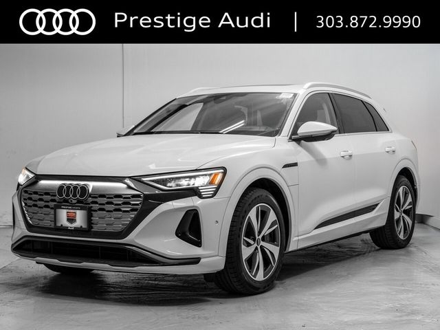 2024 Audi Q8 e-tron Prestige