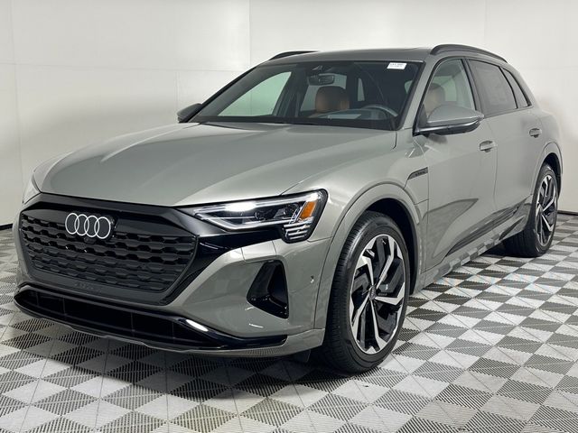 2024 Audi Q8 e-tron Prestige