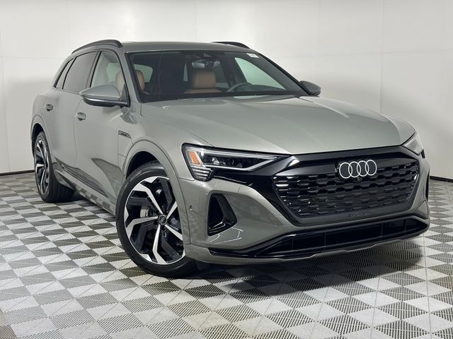 2024 Audi Q8 e-tron Prestige