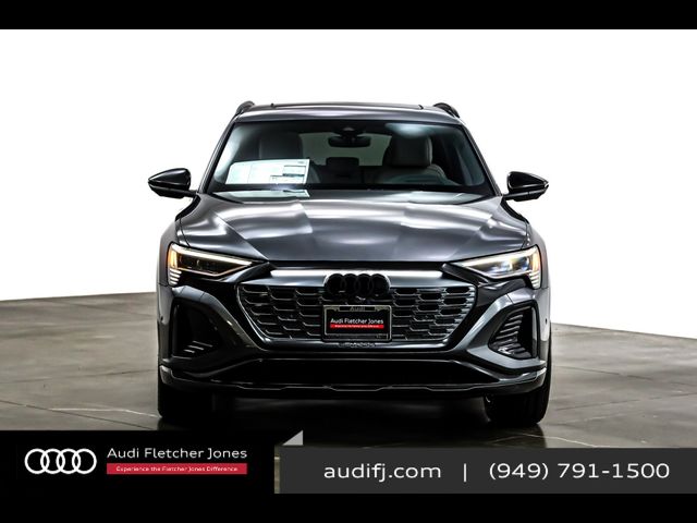 2024 Audi Q8 e-tron Prestige