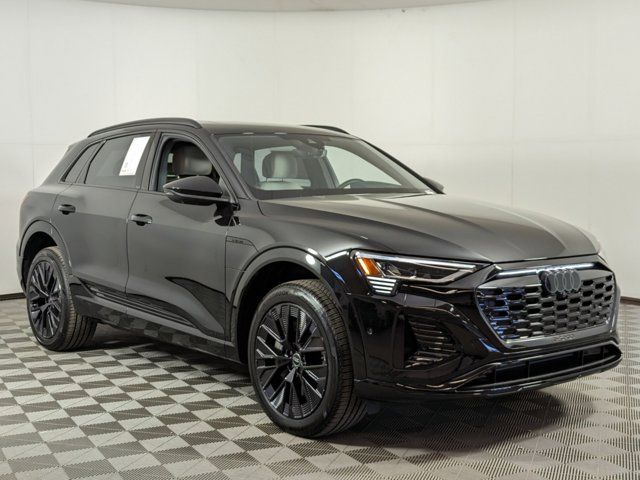 2024 Audi Q8 e-tron Prestige