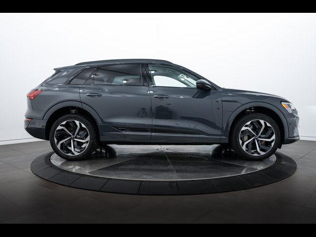 2024 Audi Q8 e-tron Prestige