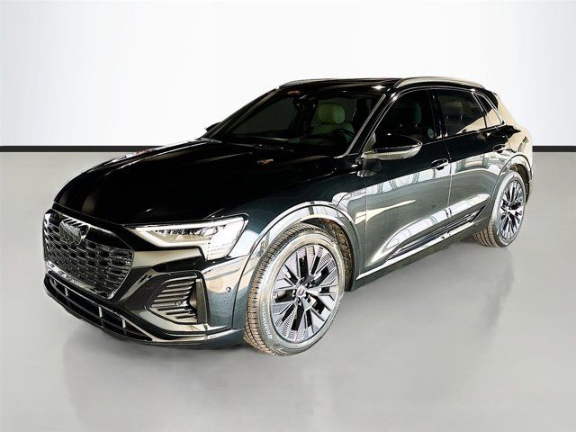 2024 Audi Q8 e-tron Prestige