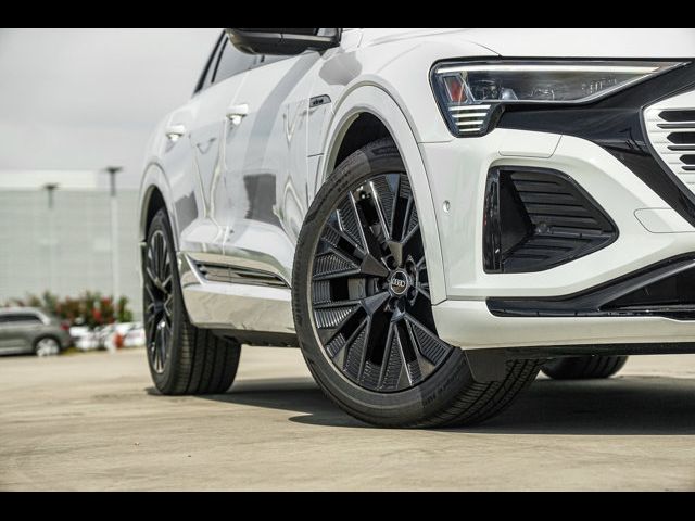 2024 Audi Q8 e-tron Prestige