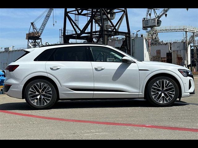 2024 Audi Q8 e-tron Prestige