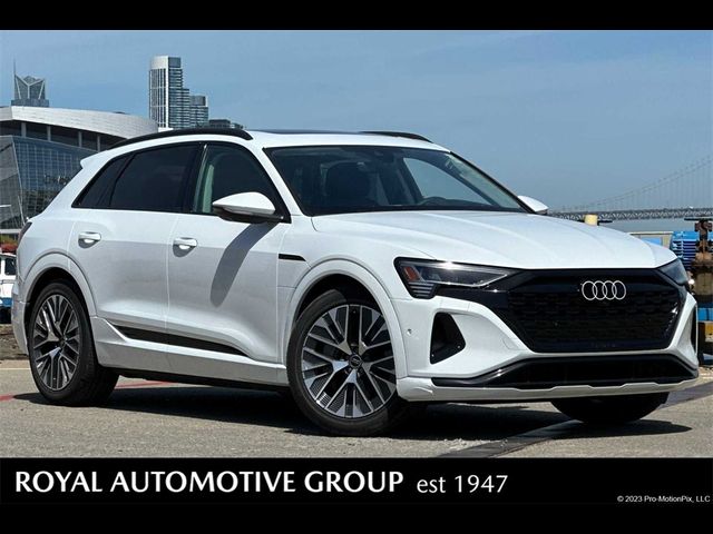 2024 Audi Q8 e-tron Prestige