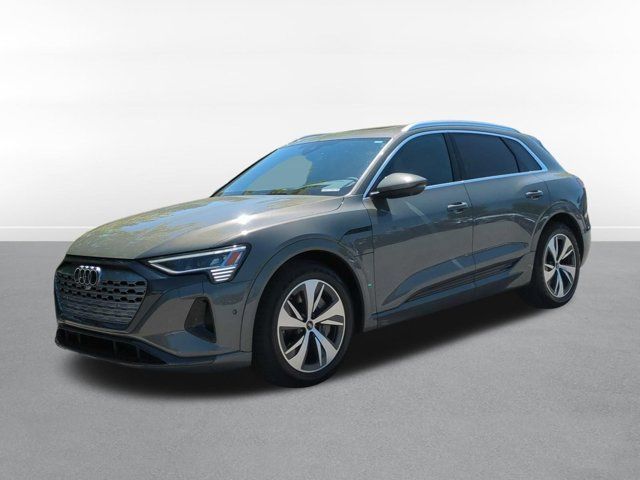 2024 Audi Q8 e-tron Prestige