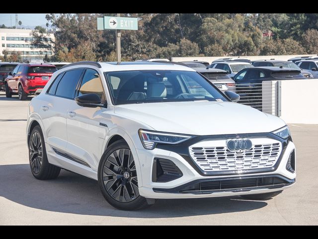 2024 Audi Q8 e-tron Prestige