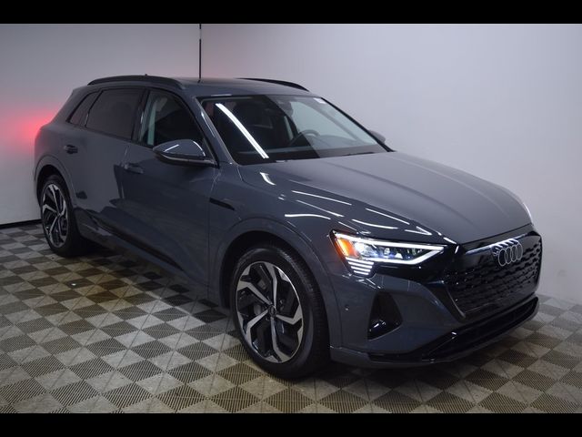 2024 Audi Q8 e-tron Prestige