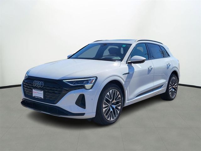 2024 Audi Q8 e-tron Prestige