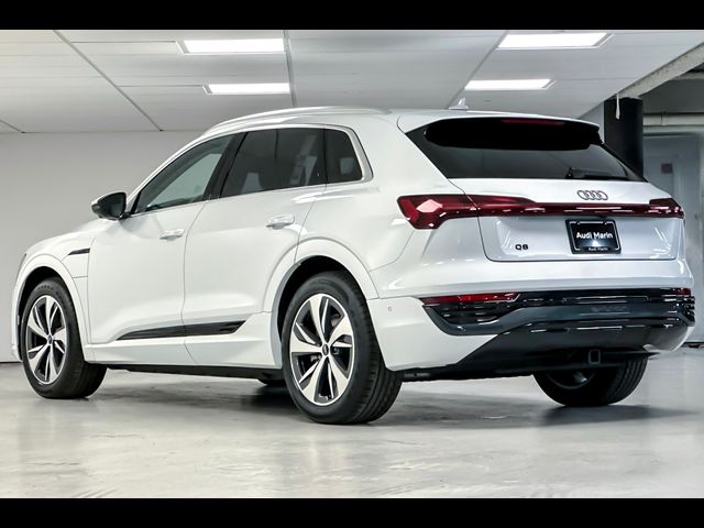 2024 Audi Q8 e-tron Prestige