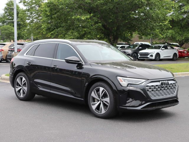 2024 Audi Q8 e-tron Prestige