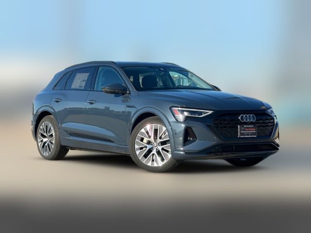 2024 Audi Q8 e-tron Prestige