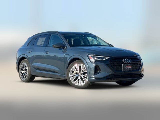 2024 Audi Q8 e-tron Prestige