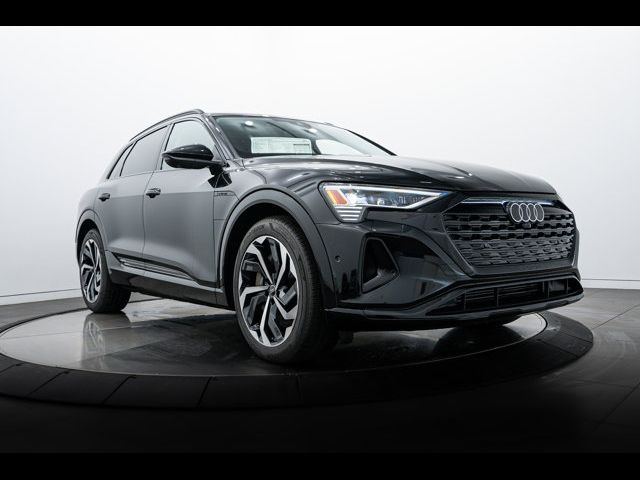 2024 Audi Q8 e-tron Prestige