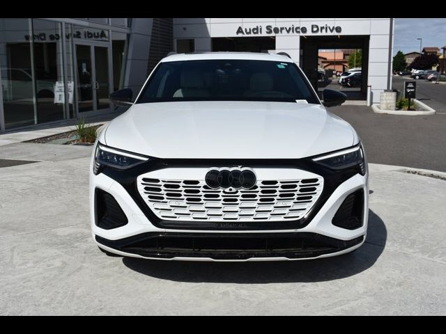 2024 Audi Q8 e-tron Prestige