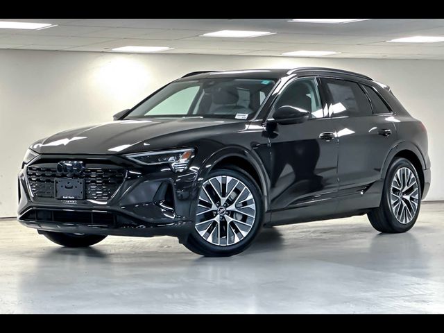 2024 Audi Q8 e-tron Prestige