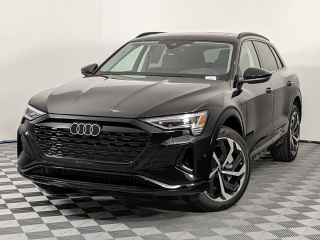 2024 Audi Q8 e-tron Prestige