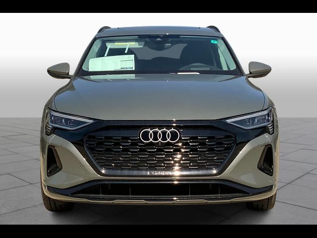 2024 Audi Q8 e-tron Prestige