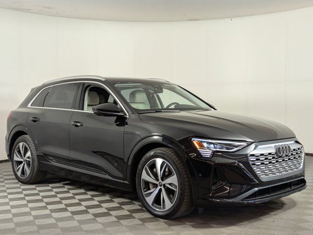 2024 Audi Q8 e-tron Prestige