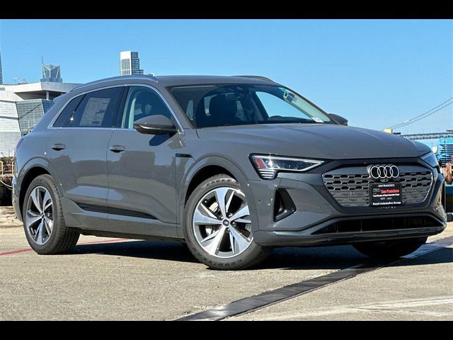 2024 Audi Q8 e-tron Prestige