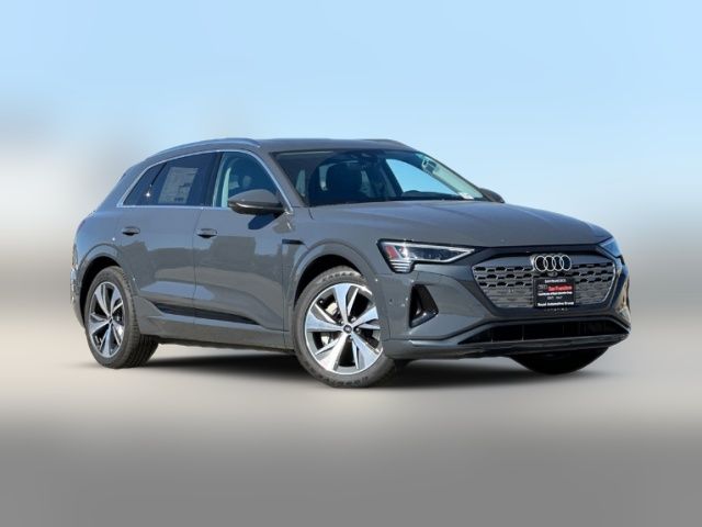 2024 Audi Q8 e-tron Prestige