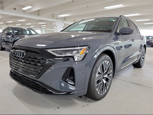 2024 Audi Q8 e-tron Prestige