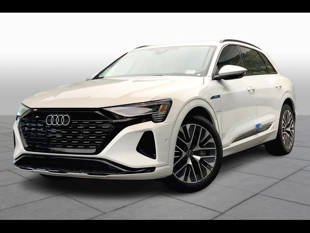 2024 Audi Q8 e-tron Prestige