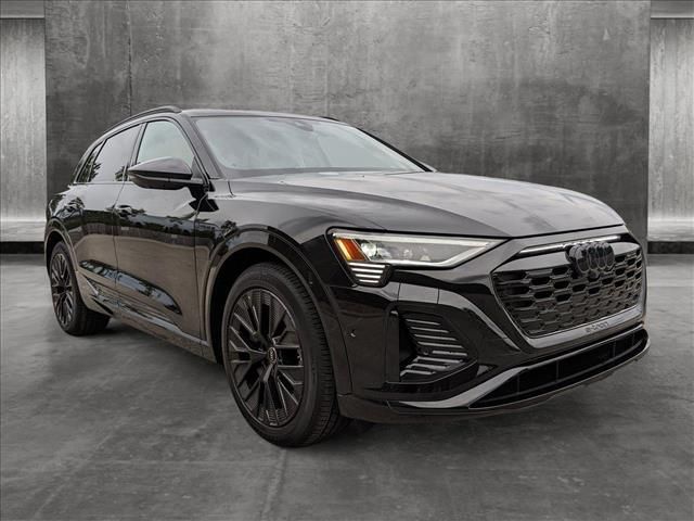 2024 Audi Q8 e-tron Prestige