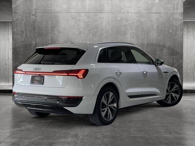 2024 Audi Q8 e-tron Prestige