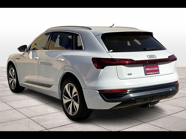 2024 Audi Q8 e-tron Prestige