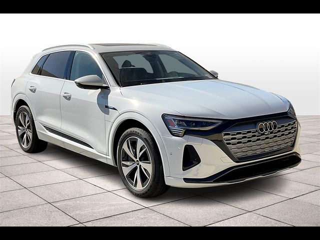 2024 Audi Q8 e-tron Prestige