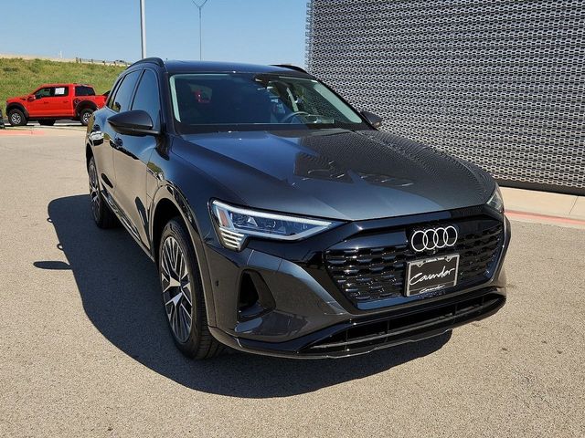 2024 Audi Q8 e-tron Prestige