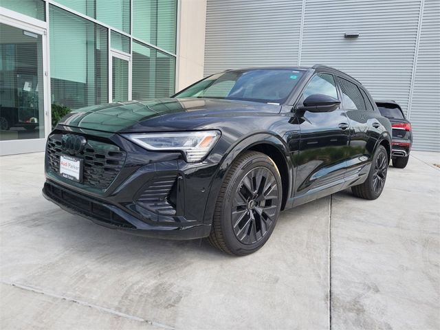 2024 Audi Q8 e-tron Prestige