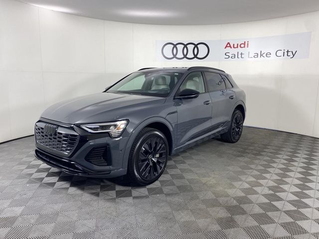 2024 Audi Q8 e-tron Prestige